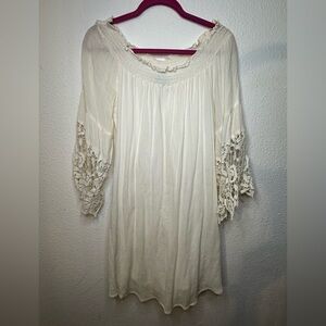 South Main Cream Lace Sleeve Dress